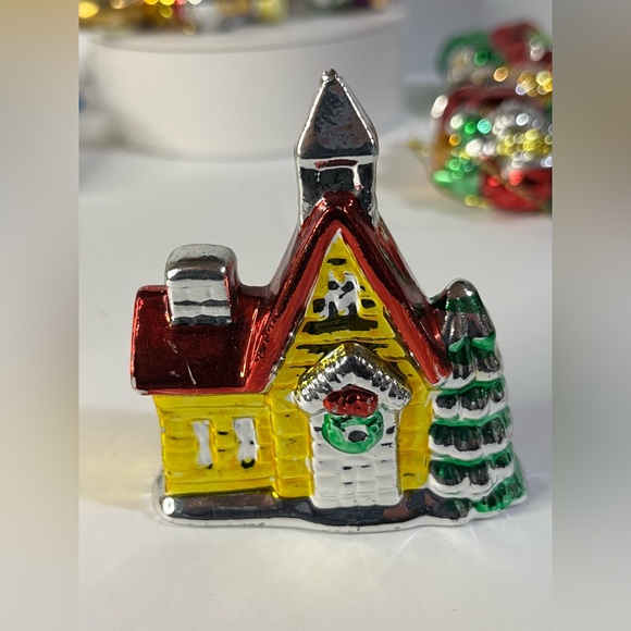 13 ~ VINTAGE CERAMIC ORNAMENTS - Picture 9 of 16